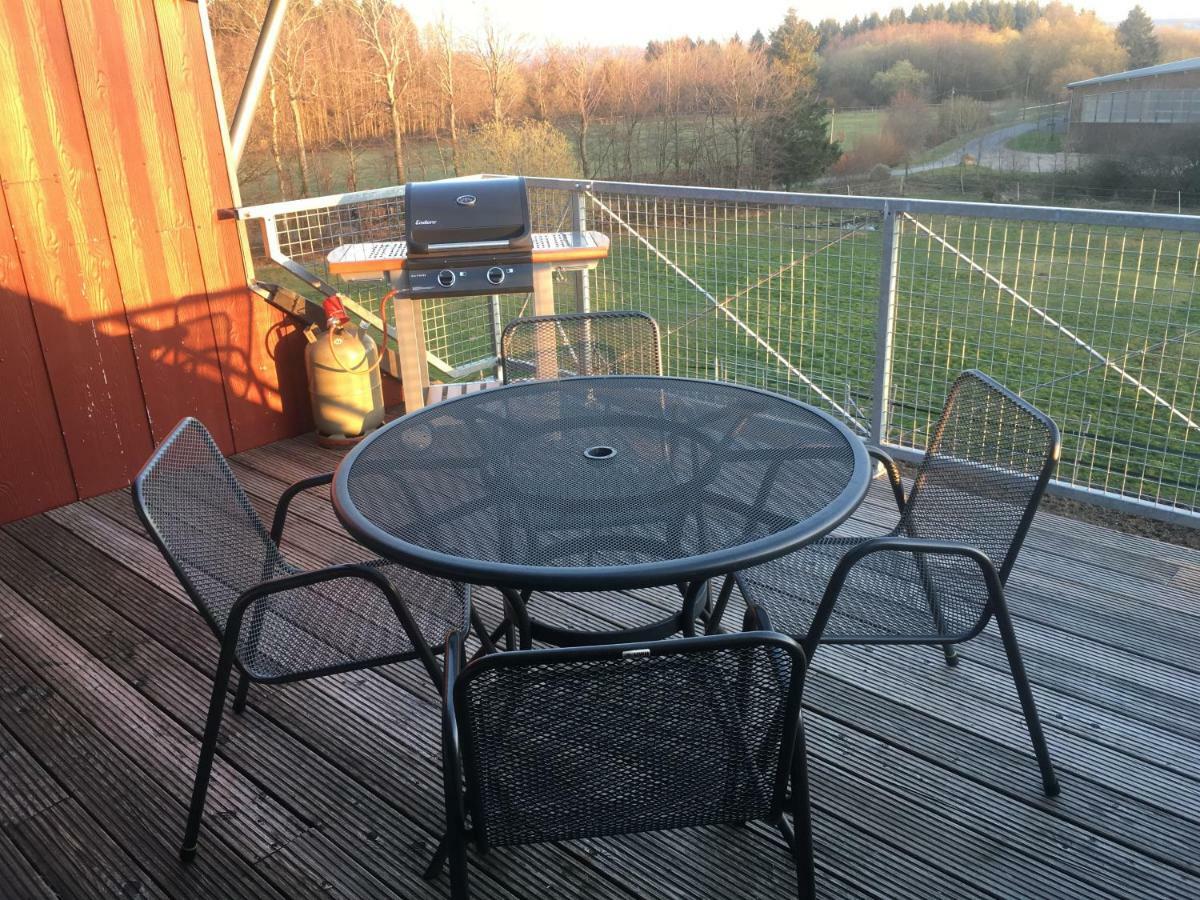 Studio - Grosses Wohn-Schlafzimmer - Dachterrasse - Kamin - Kuche - Hohes Venn - Monschau - Eifel - Hunde Willkommen Beim Hof Vierzehnender Dış mekan fotoğraf